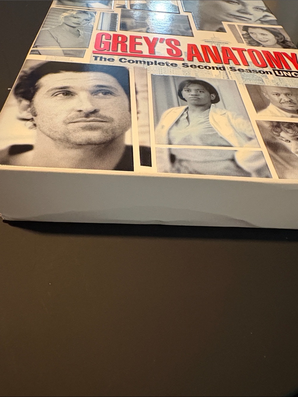 Grey's Anatomy The Complete Second Season - 6-Disc DVD Box Set - Picture 4 of 4